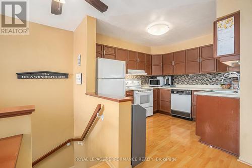 201 - 1765 Cabaret Lane, Ottawa, ON - Indoor Photo Showing Kitchen