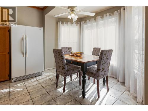 7630 97A Highway, Mara, BC - Indoor Photo Showing Dining Room
