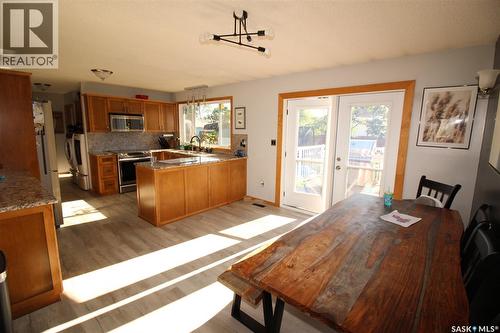 652 9Th Street W, Shaunavon, SK - Indoor Photo Showing Kitchen