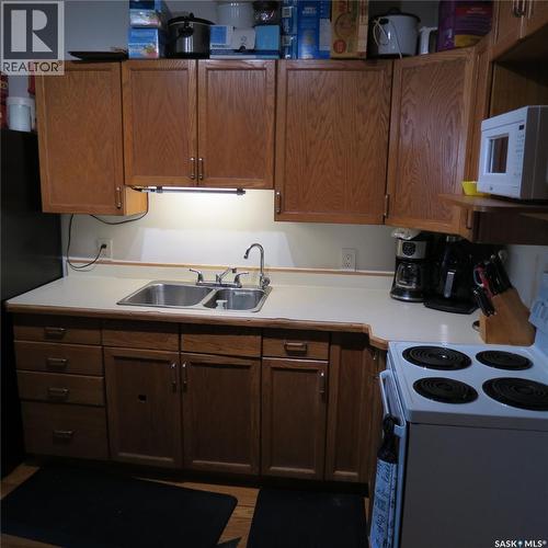 2256 Wascana Street, Regina, SK - Indoor Photo Showing Kitchen With Double Sink