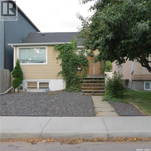 2256 Wascana Street, Regina, SK - Outdoor