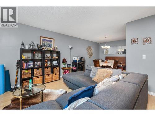 2100 43 Avenue Unit# 205, Vernon, BC - Indoor Photo Showing Living Room