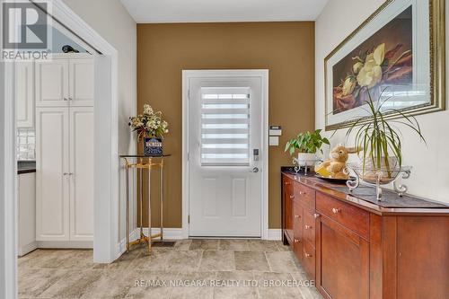 8018 Cathedral Drive, Niagara Falls (Mt. Carmel), ON - Indoor Photo Showing Other Room