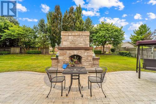 8018 Cathedral Drive, Niagara Falls (Mt. Carmel), ON - Outdoor