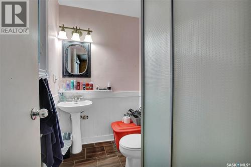 118 N Railway Street W, Warman, SK - Indoor Photo Showing Bathroom