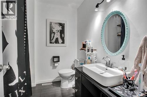 118 N Railway Street W, Warman, SK - Indoor Photo Showing Bathroom