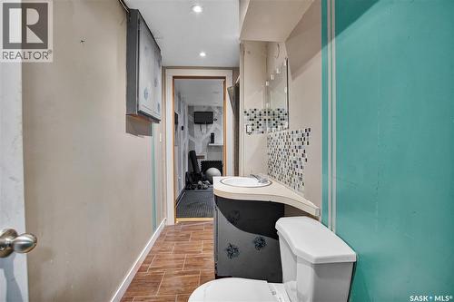 118 N Railway Street W, Warman, SK - Indoor Photo Showing Bathroom