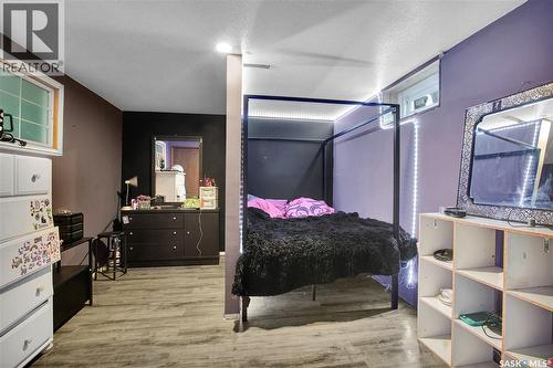 118 N Railway Street W, Warman, SK - Indoor Photo Showing Bedroom