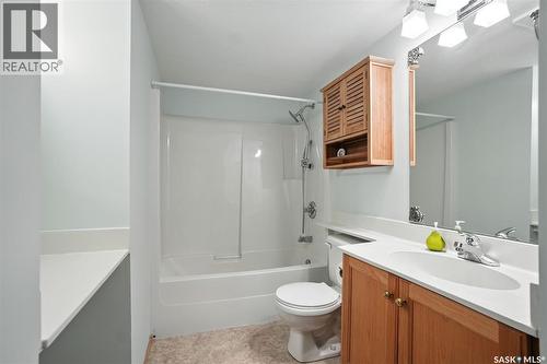 208 1735 Mckercher Drive, Saskatoon, SK - Indoor Photo Showing Bathroom