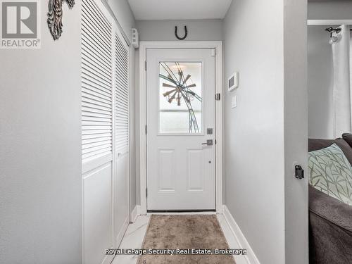 2 Maitland Avenue, Hamilton, ON - Indoor Photo Showing Other Room