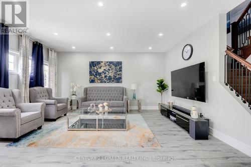 3873 Brinwood Gate, Mississauga, ON - Indoor Photo Showing Living Room