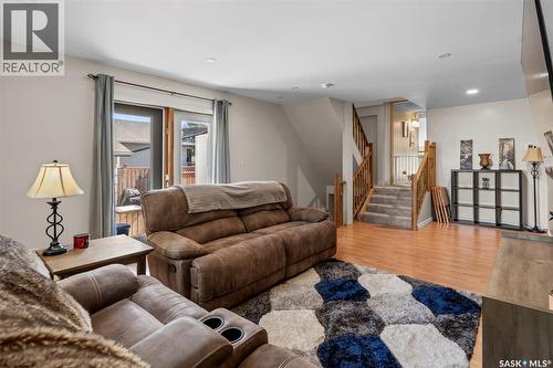 178 Neatby Crescent, Saskatoon, SK - Indoor Photo Showing Living Room
