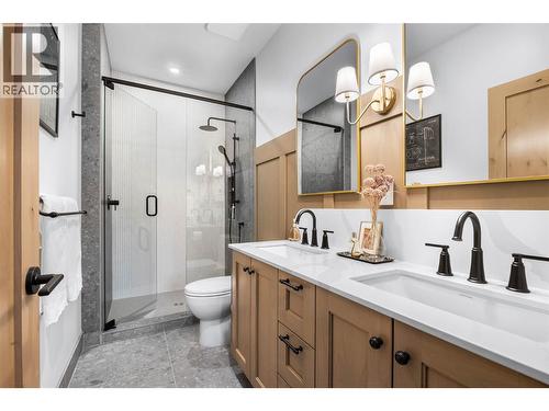 7005 Mcgillivray Lake Drive Unit# 15, Sun Peaks, BC - Indoor Photo Showing Bathroom