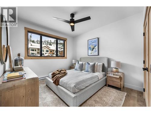 7005 Mcgillivray Lake Drive Unit# 15, Sun Peaks, BC - Indoor Photo Showing Bedroom