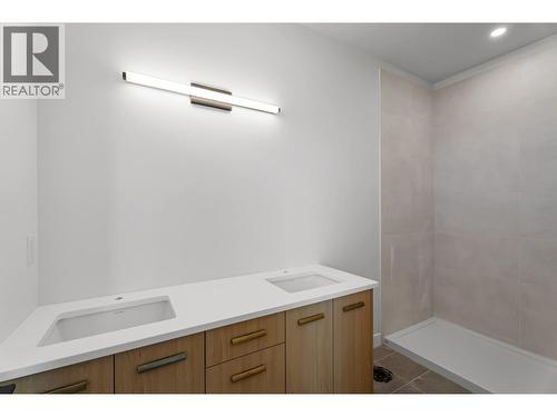 2400 Coldwater Drive Unit# 138, Kamloops, BC - Indoor Photo Showing Bathroom