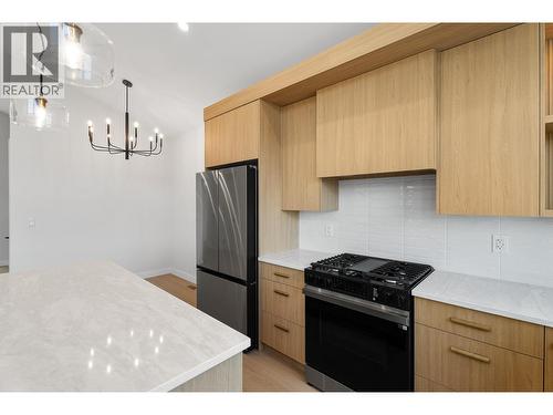 2400 Coldwater Drive Unit# 138, Kamloops, BC - Indoor Photo Showing Kitchen