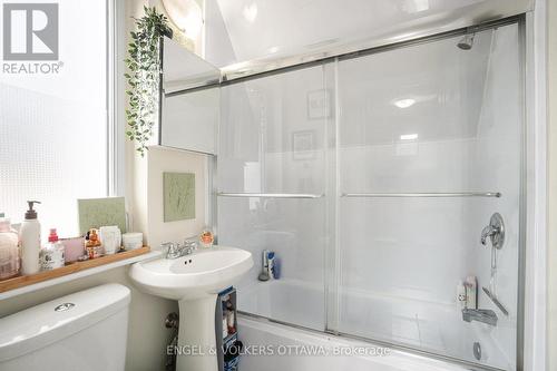 543 Mcleod Street, Ottawa, ON - Indoor Photo Showing Bathroom