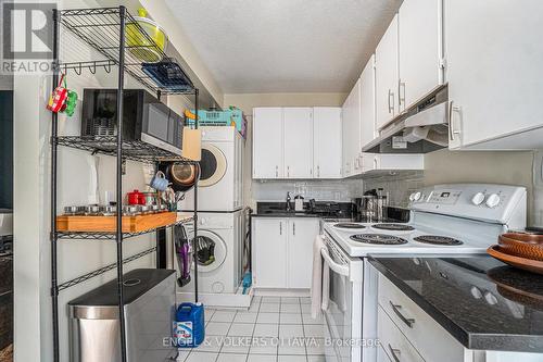 543 Mcleod Street, Ottawa, ON - Indoor Photo Showing Kitchen