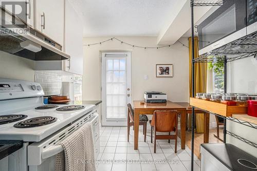 543 Mcleod Street, Ottawa, ON - Indoor Photo Showing Kitchen