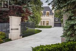 101 OLD COLONY ROAD  Toronto, ON M2L 2K3