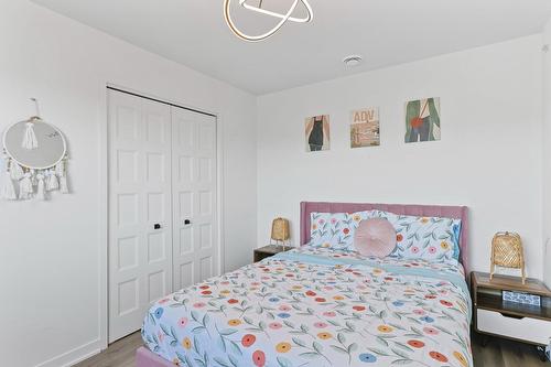 Bedroom - 45 Rue Du Quai, Saint-Louis-De-Gonzague, QC - Indoor Photo Showing Bedroom