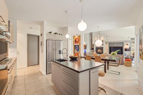 Cuisine - 251 Ch. De Bondville, Lac-Brome, QC - Indoor Photo Showing Kitchen With Upgraded Kitchen