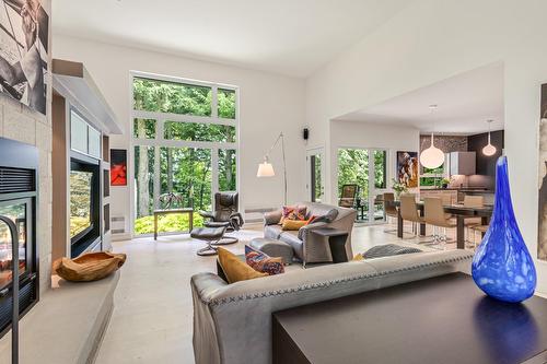 Salon - 251 Ch. De Bondville, Lac-Brome, QC - Indoor