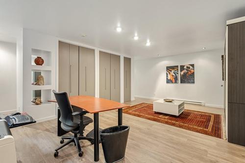 Salle familiale - 251 Ch. De Bondville, Lac-Brome, QC - Indoor