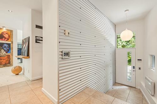 Hall d'entrée/Vestibule - 251 Ch. De Bondville, Lac-Brome, QC - Indoor Photo Showing Other Room