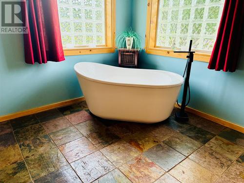 8 West Bottom North Road, West Bottom-Springdale, NL - Indoor Photo Showing Bathroom