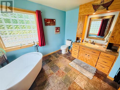 8 West Bottom North Road, West Bottom-Springdale, NL - Indoor Photo Showing Bathroom