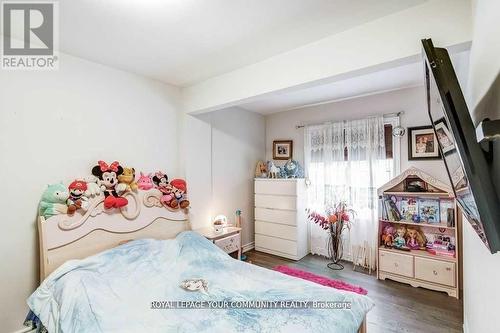 768 Grace Street, Newmarket, ON - Indoor Photo Showing Bedroom