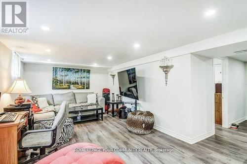 768 Grace Street, Newmarket, ON - Indoor