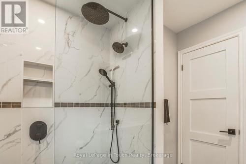 26 Glen Cedar Drive, Tiny, ON - Indoor Photo Showing Bathroom