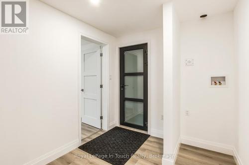 26 Glen Cedar Drive, Tiny, ON - Indoor Photo Showing Other Room
