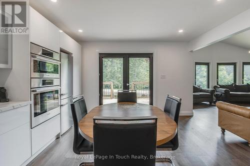 26 Glen Cedar Drive, Tiny, ON - Indoor Photo Showing Other Room