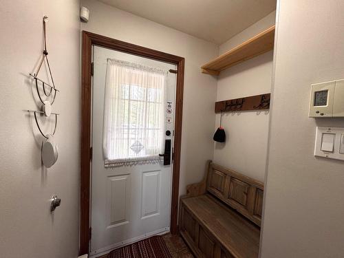 Hall d'entrée/Vestibule - 4-186 Rue Du Mont-Plaisant, Mont-Tremblant, QC - Indoor Photo Showing Other Room