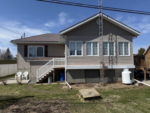 Back of Structure - 574Z Av. Fortin, Hemmingford - Village, QC - Outdoor