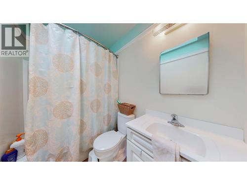 20 Finch Crescent, Osoyoos, BC - Indoor Photo Showing Bathroom