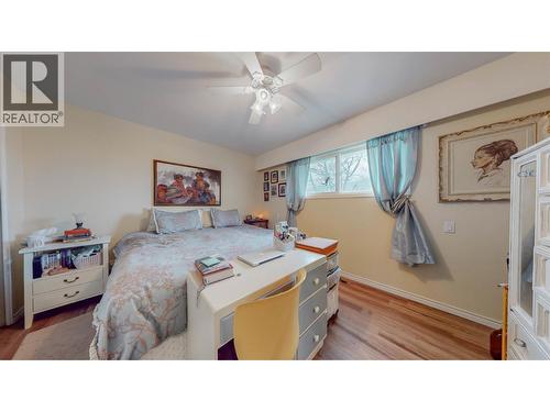 20 Finch Crescent, Osoyoos, BC - Indoor Photo Showing Bedroom