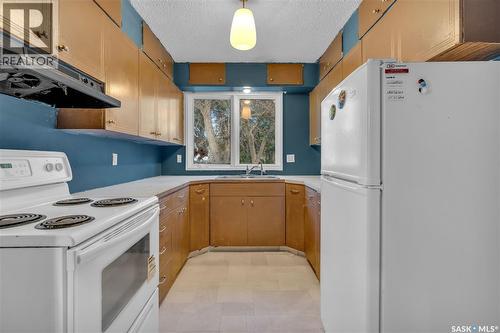 208 Lorne Street, Cupar, SK - Indoor Photo Showing Kitchen