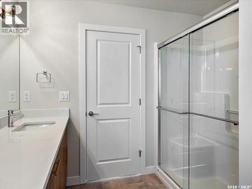 107 Katz Avenue, Saskatoon, SK - Indoor Photo Showing Bathroom