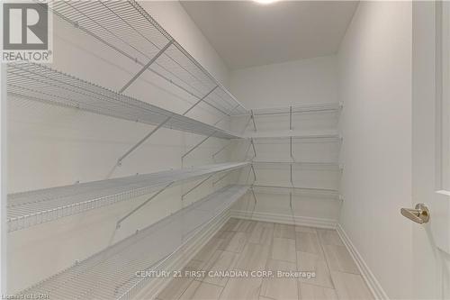 811 - 480 Callaway Road, London North (North R), ON - Indoor With Storage