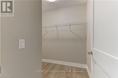 811 - 480 Callaway Road, London North (North R), ON - Indoor