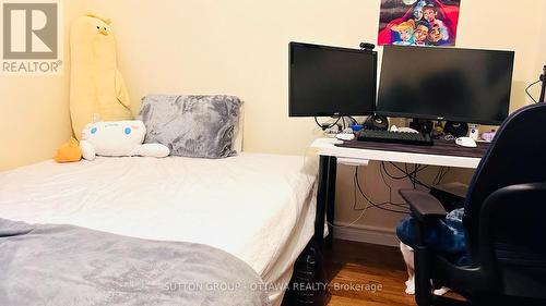 139 Eccles Street, Ottawa, ON - Indoor Photo Showing Bedroom