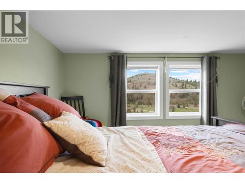 7629 Barnhartvale Road, Kamloops, BC - Indoor Photo Showing Bedroom