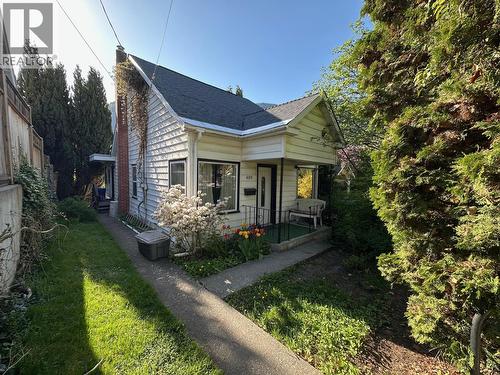 609 Second Street, Nelson, BC - Outdoor