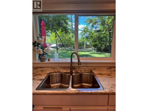 9&11 Kingsley Road, Christina Lake, BC - Indoor Photo Showing Kitchen With Double Sink
