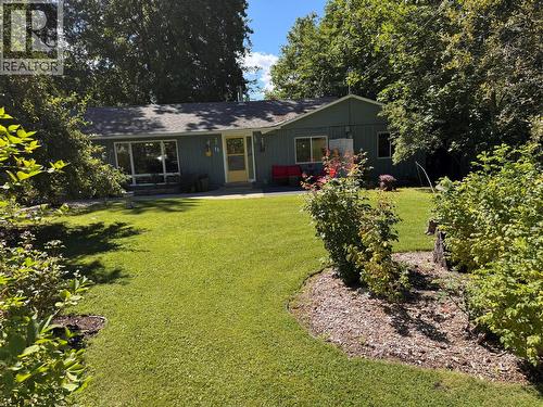 9&11 Kingsley Road, Christina Lake, BC - Outdoor