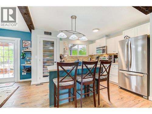 1205 Irene Road, Kelowna, BC - Indoor